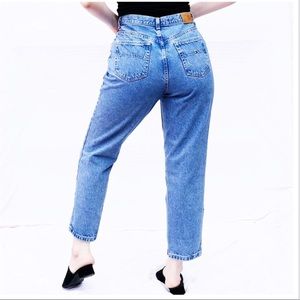 Vintage Tommy Hilfiger Jeans High Waisted Cropped